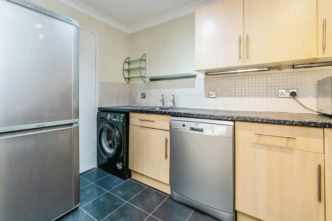 Westbury Close, Whyteleafe, Surrey, CR3, photo 7