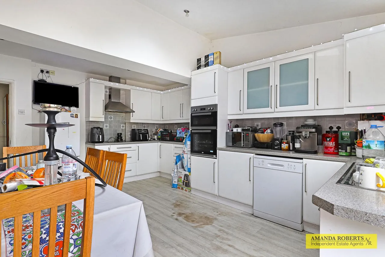 Wittenham Way, London, photo 6
