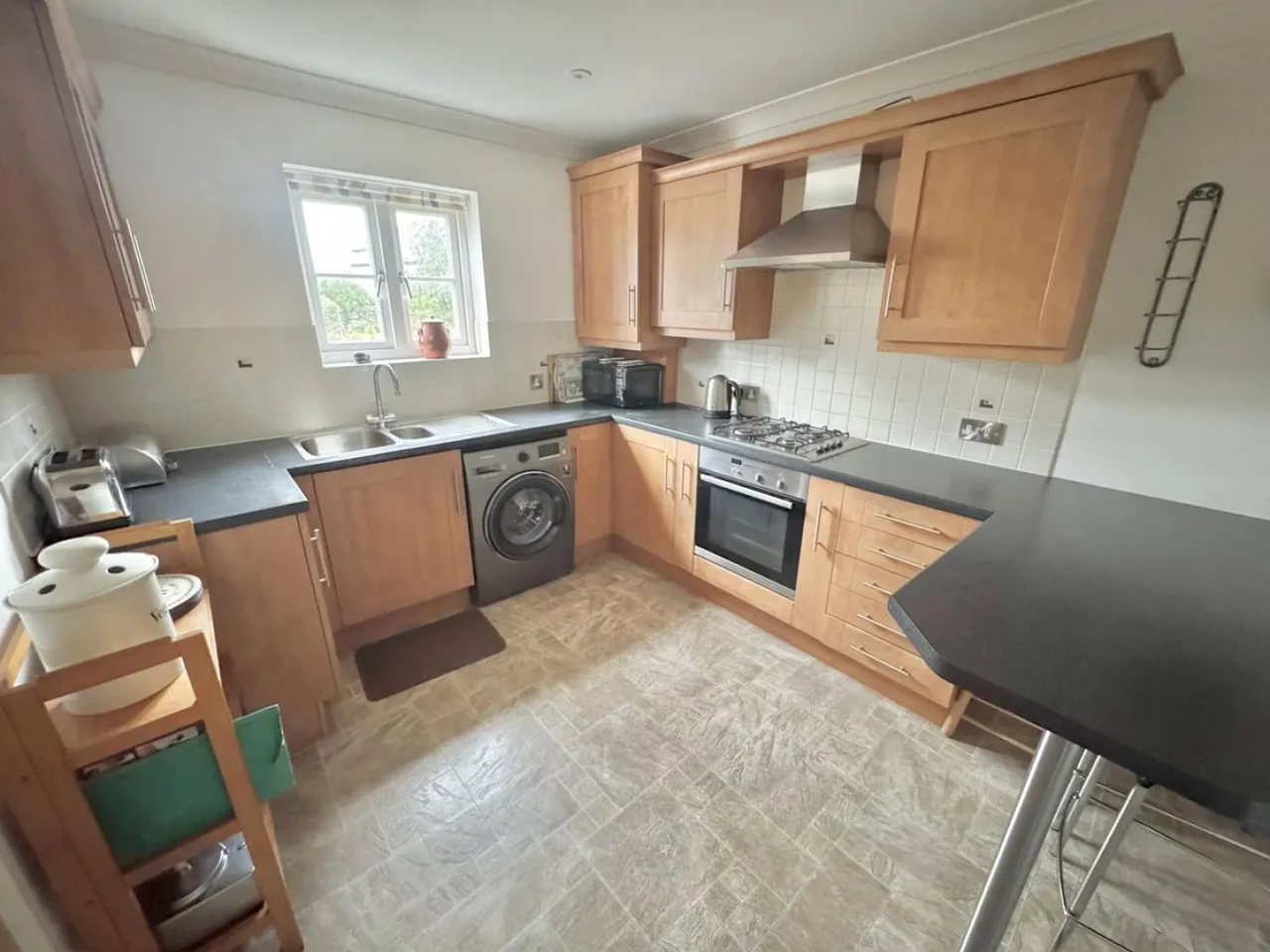 Wareham Road, BH16, photo 6