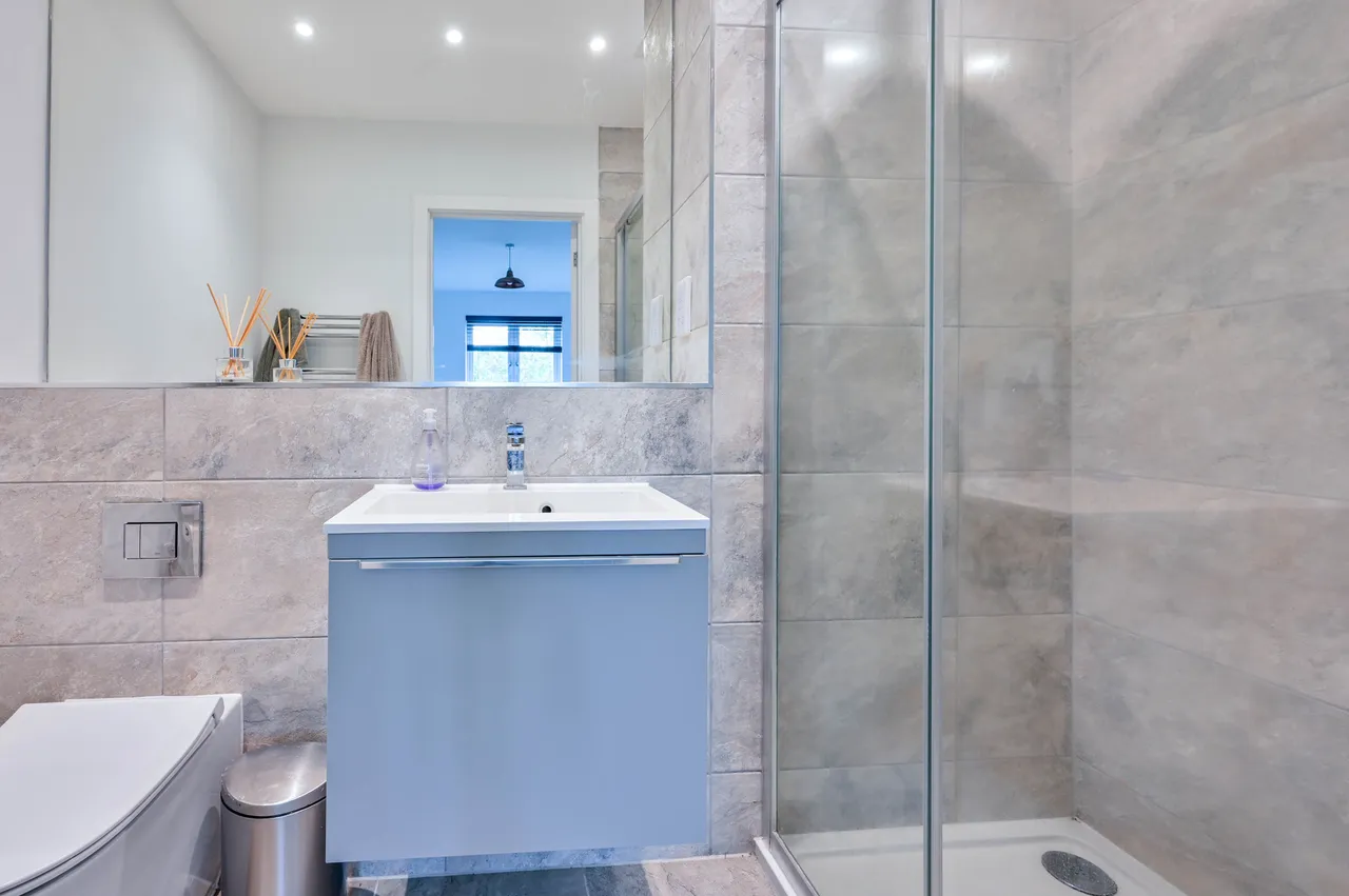 1 Victoria Mews, GUILDFORD, photo 11