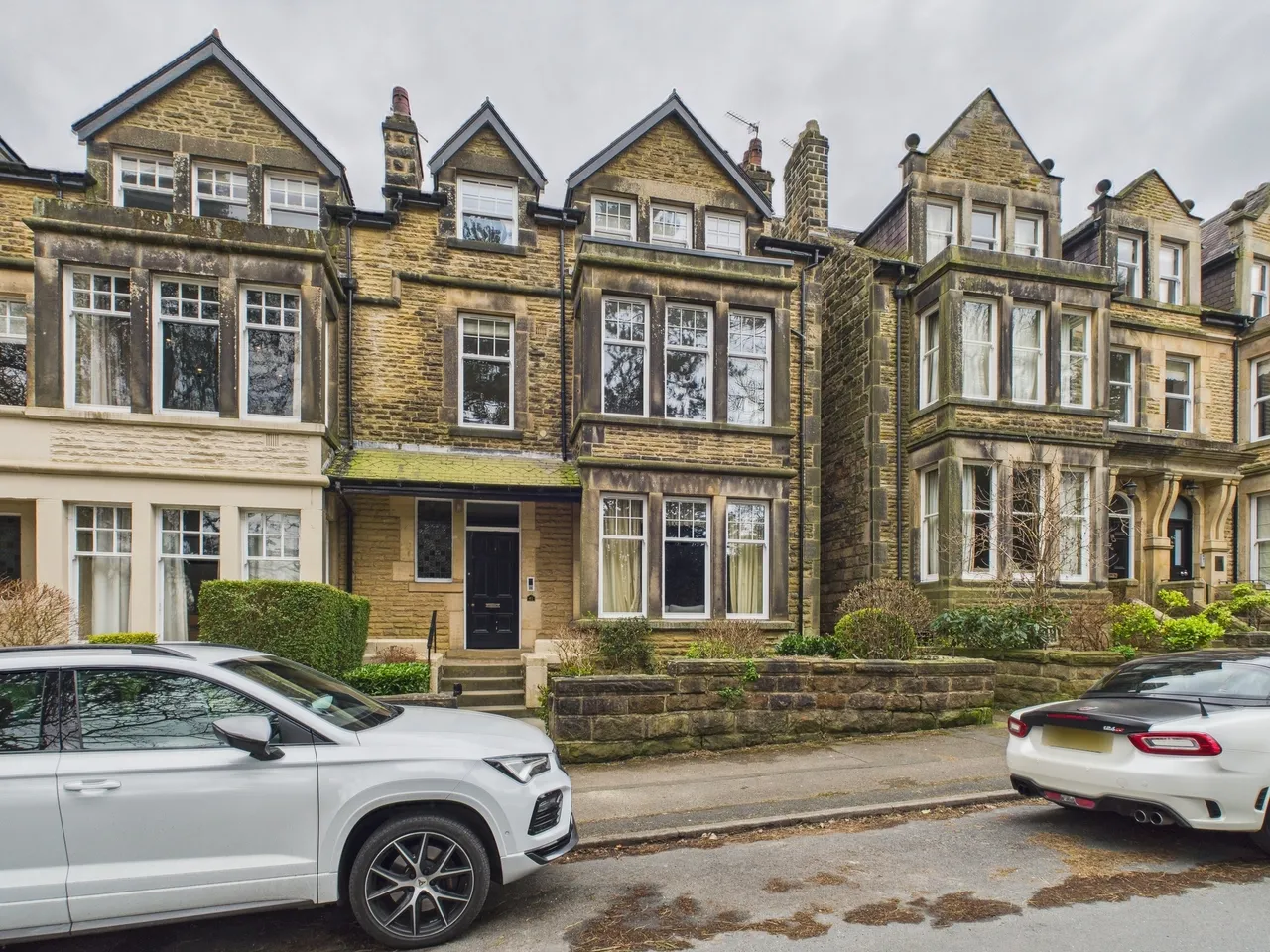 2 bed flat to rent — Harlow Moor Drive, Harrogate, HG2
