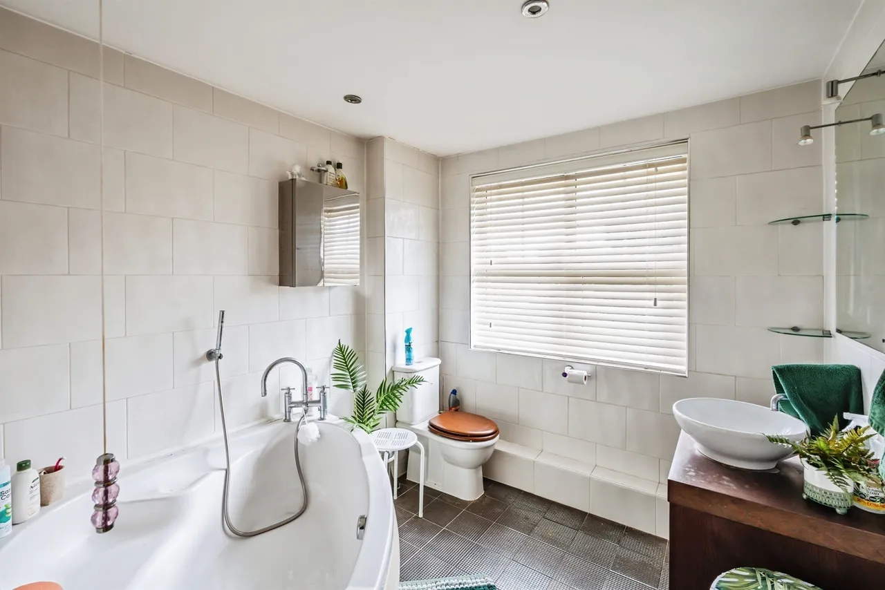 St. Anthonys Avenue, Eastbourne, BN23, photo 19