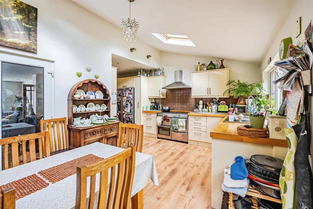 St. Anthonys Avenue, Eastbourne, BN23, photo 11