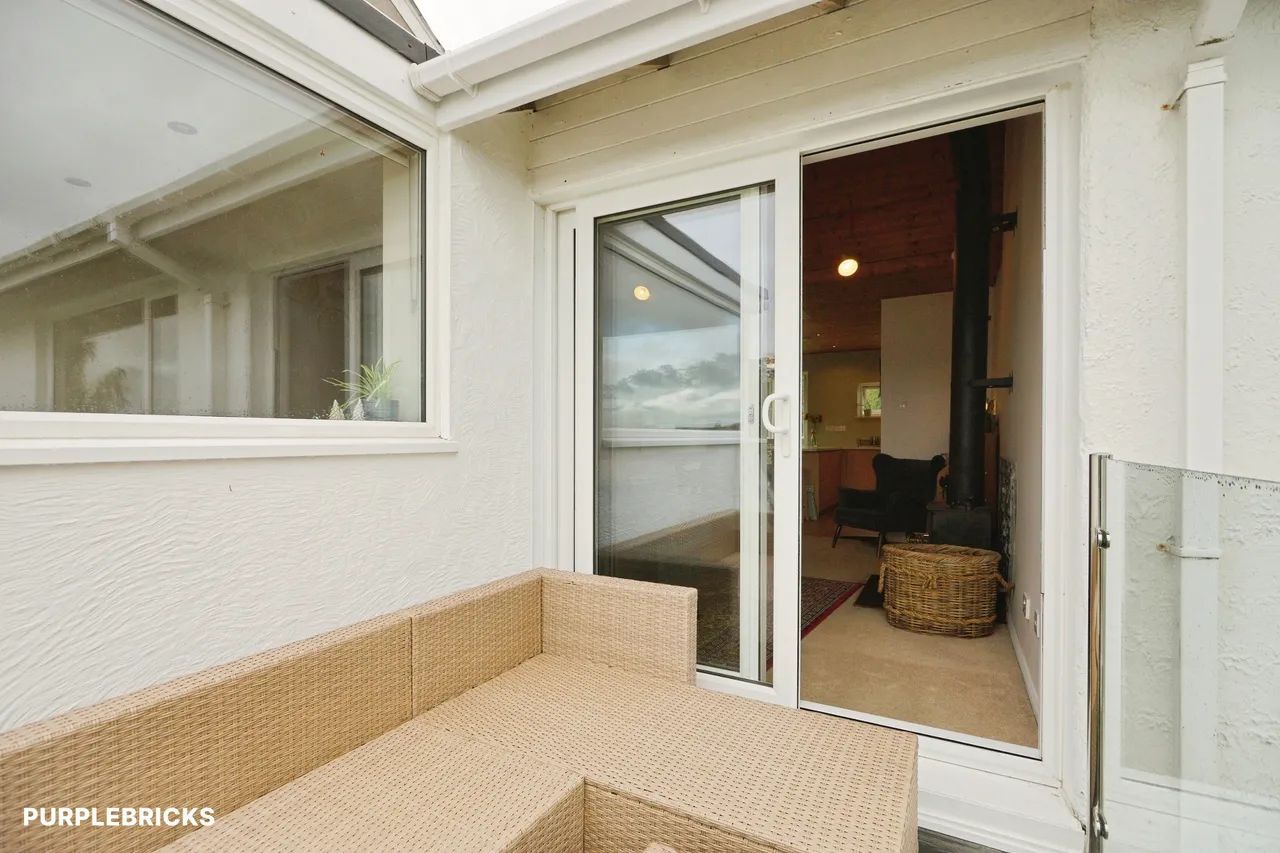 Ffordd Hebog, Y Felinheli, LL56, photo 11