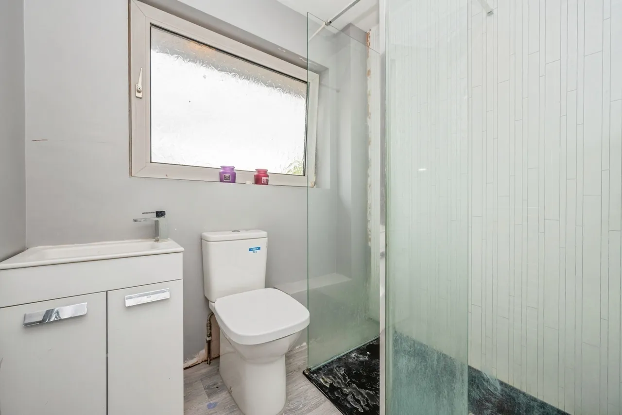 Ridgewood Rise, Tamworth, Staffordshire, B77, photo 16
