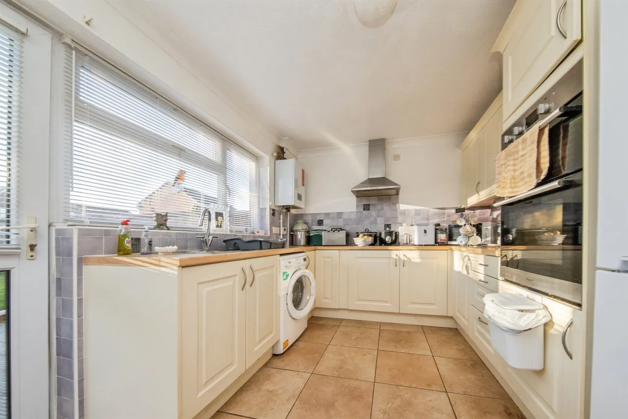 Constable Avenue, Clacton-On-Sea, CO16, photo 4
