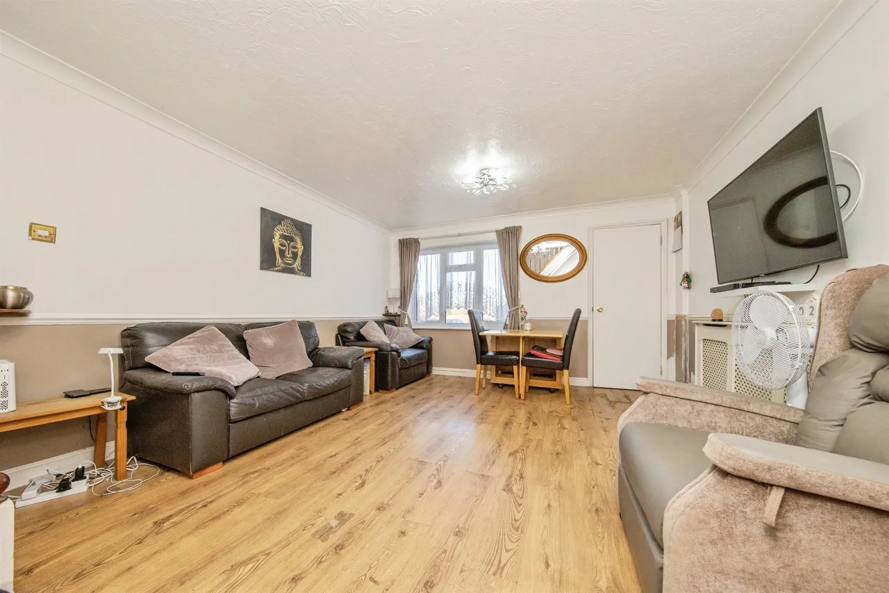 Constable Avenue, Clacton-On-Sea, CO16, photo 3