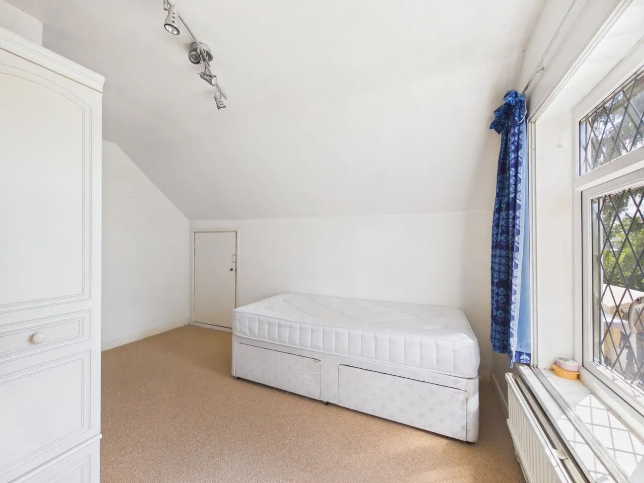 Wellington Road, Ashford, TW15, photo 14