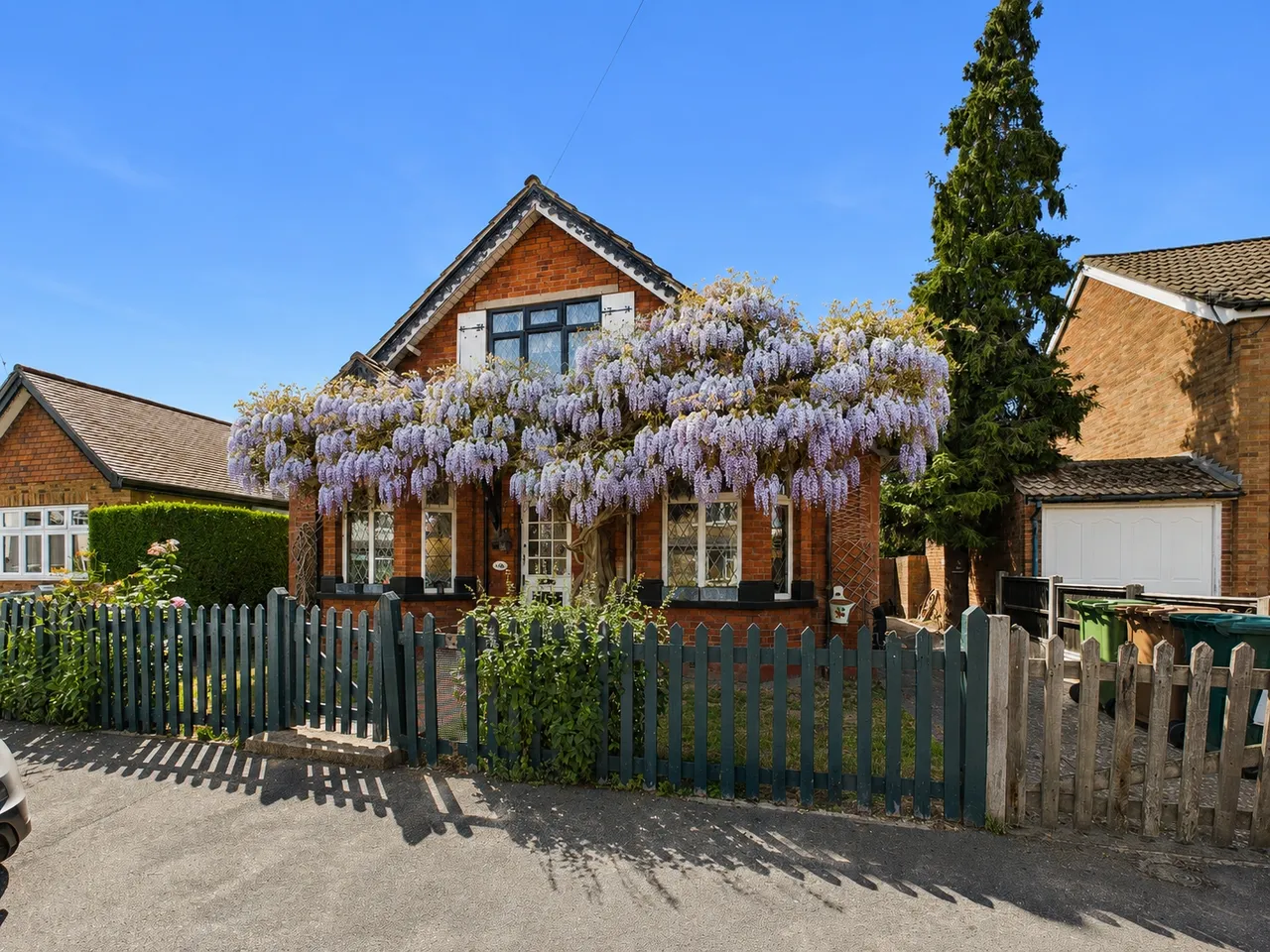 4 bed wellington road, ashford, surrey,tw15 for sale, Wellington Road, Ashford, TW15