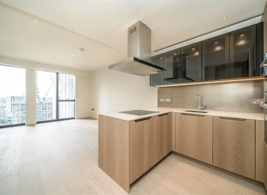 Nine Elms Lane, Nine Elms, SW8, photo 2