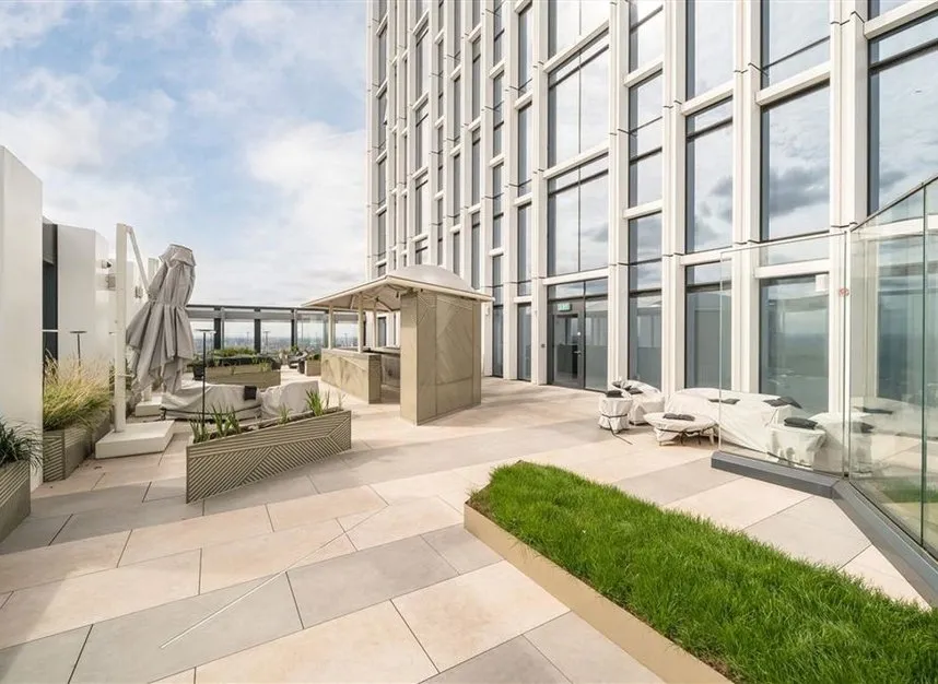 Nine Elms Lane, Nine Elms, SW8, photo 4