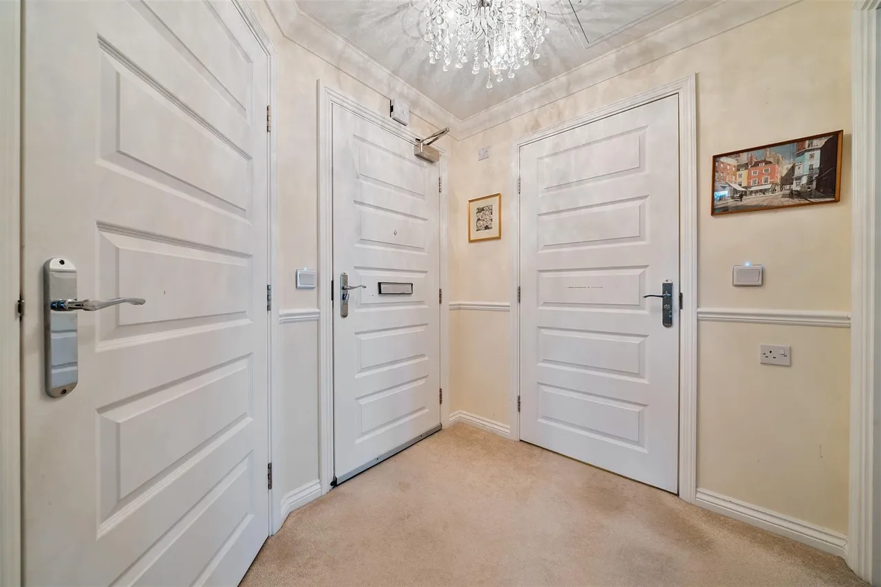 Limpsfield Road, Warlingham, CR6, photo 4