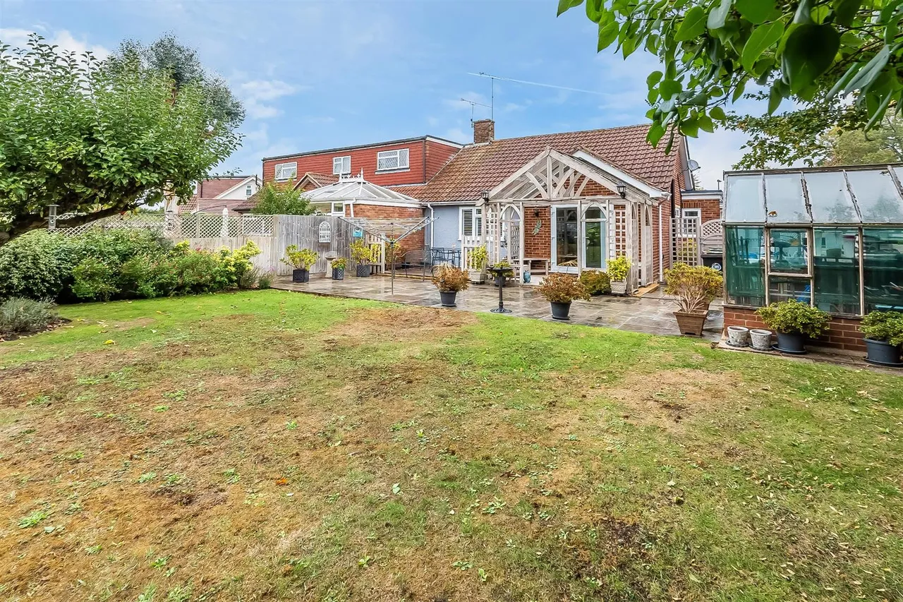 The Garstons, Great Bookham, KT23, photo 9
