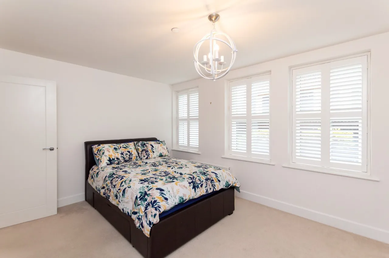 Pwllycrochan Avenue, Colwyn Bay, photo 8