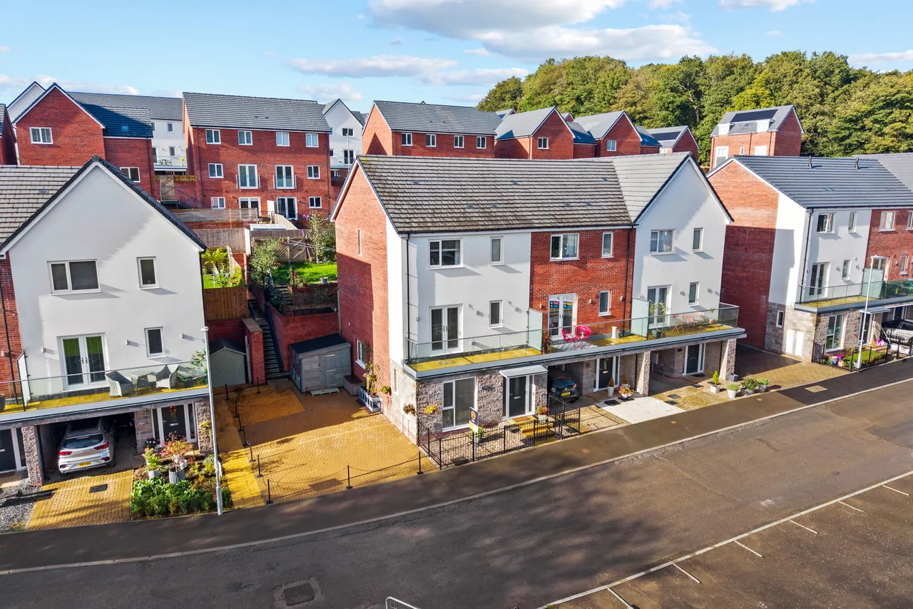 4 bed house for sale, Ffordd Yr Olchfa, Swansea, SA2