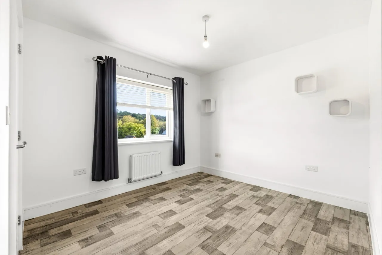 Ffordd Yr Olchfa, Swansea, SA2, photo 23