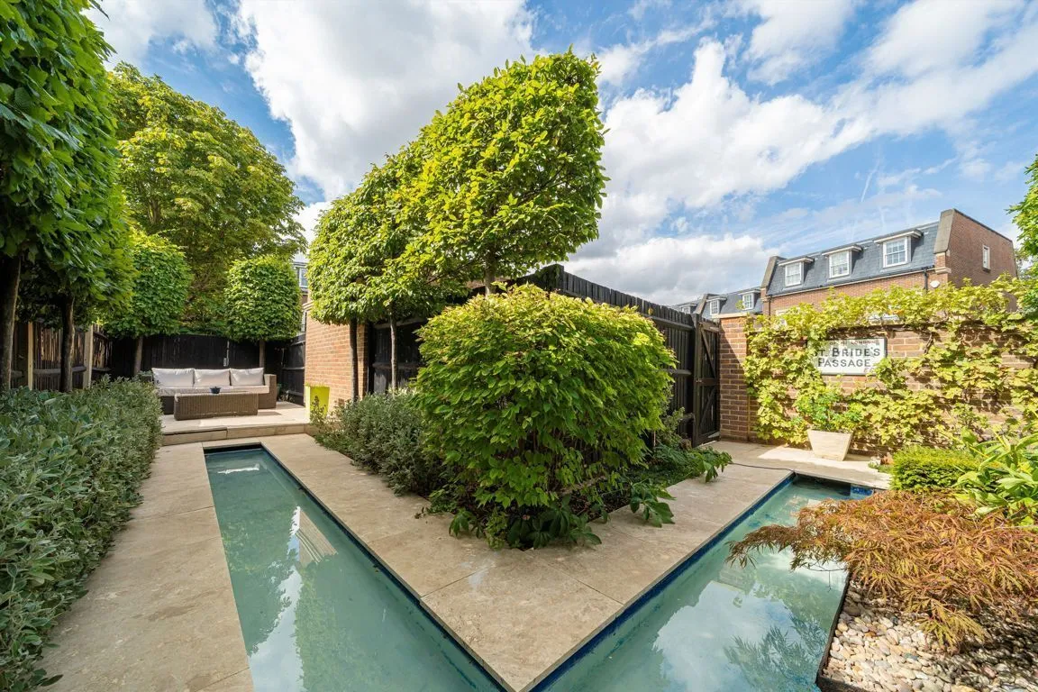 Lincoln Grove, Weybridge, KT13, photo 14