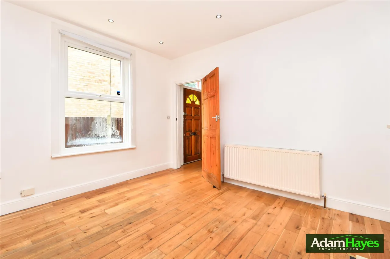 Hutton Grove, North Finchley, N12, photo 7