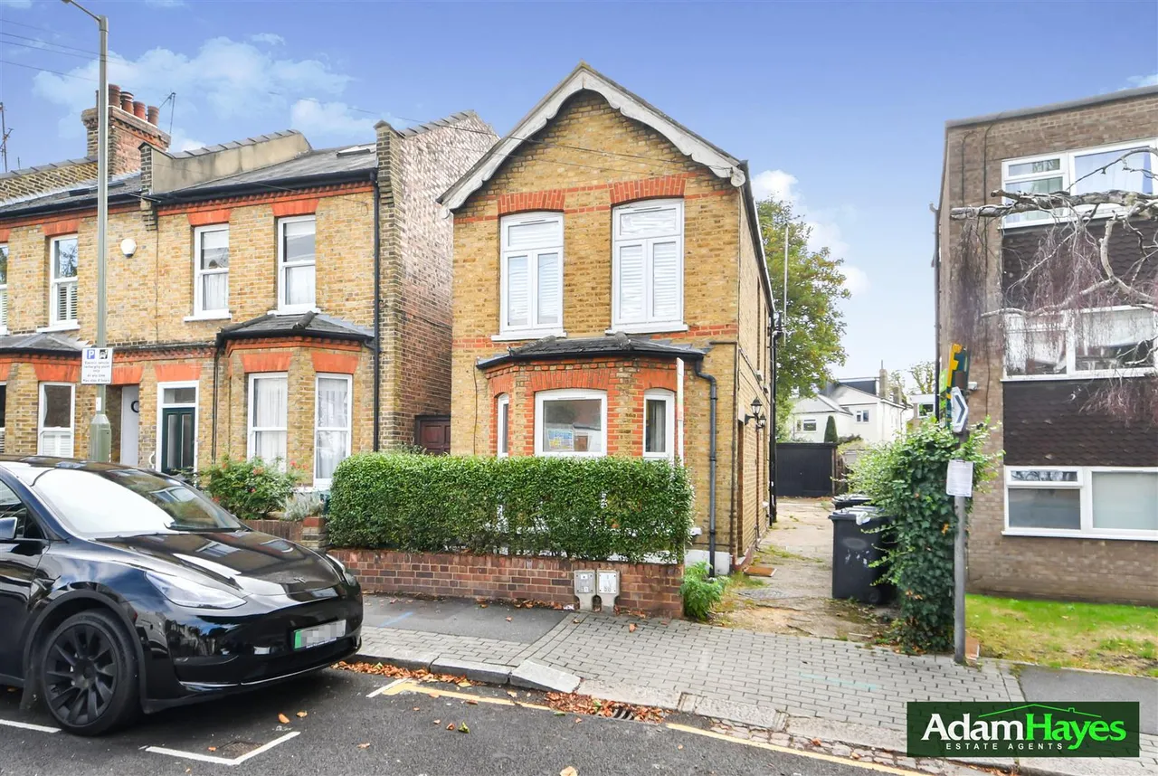 1 bed flat for sale, Hutton Grove, North Finchley, N12