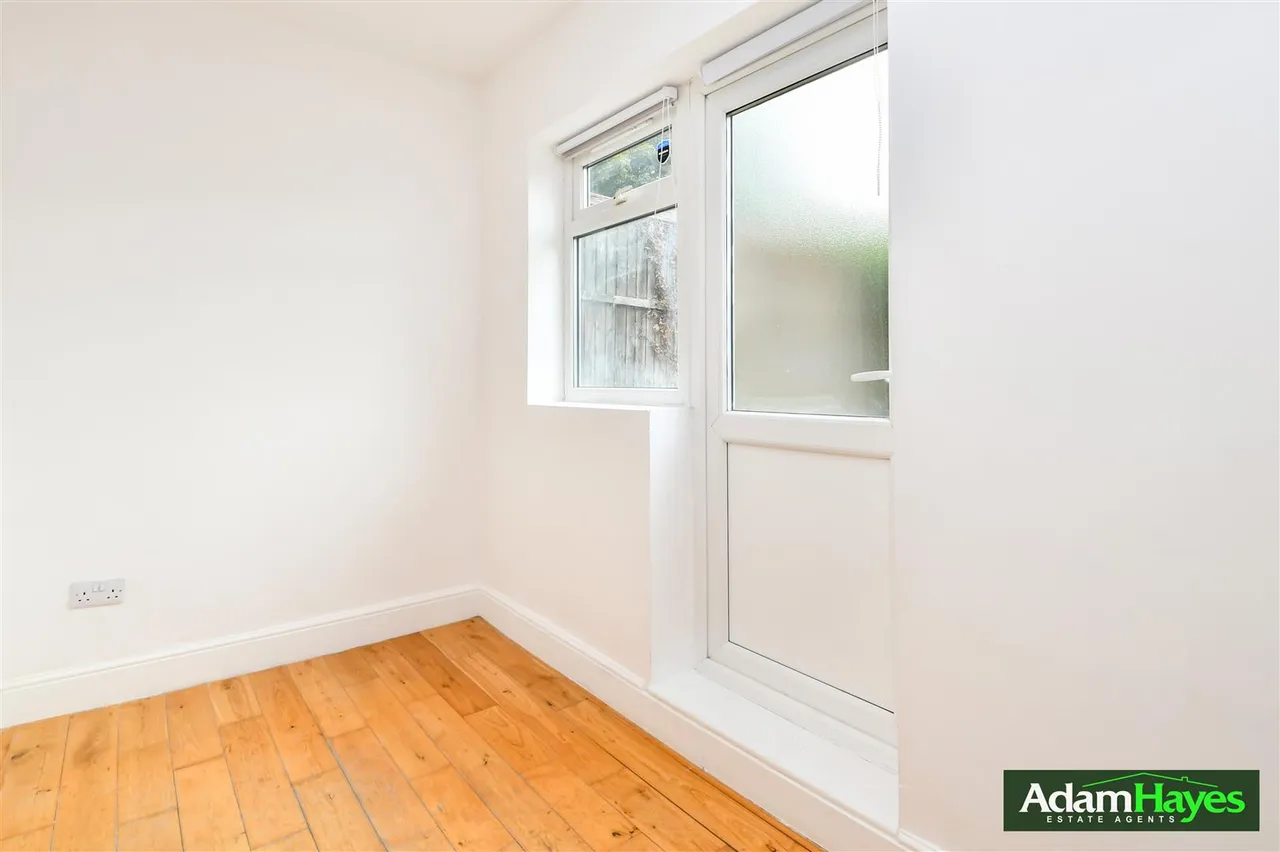 Hutton Grove, North Finchley, N12, photo 8
