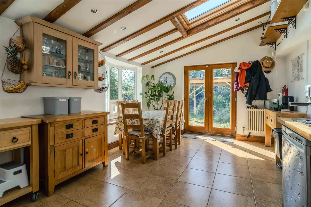 Murcot, Broadway, WR12, photo 3