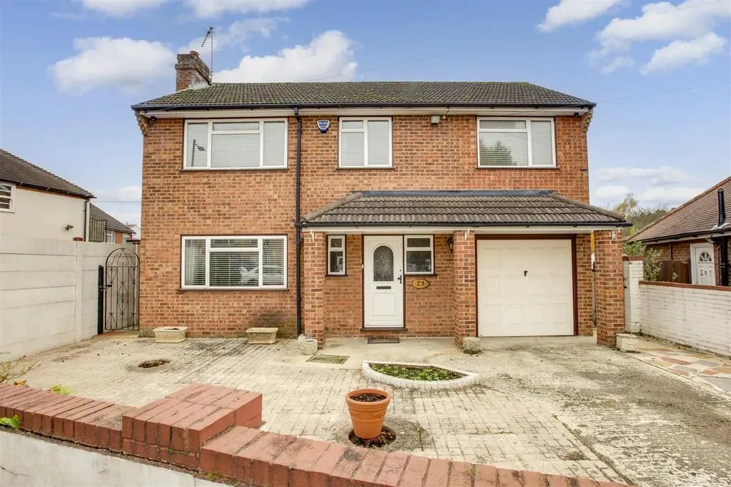 4 bed house to rent, High Wycombe, specified, HP11