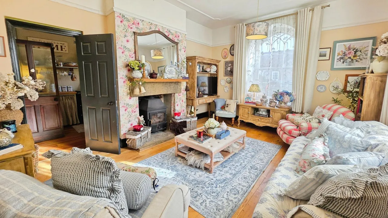 2 bed character property for sale, Old Place, Sleaford, NG34