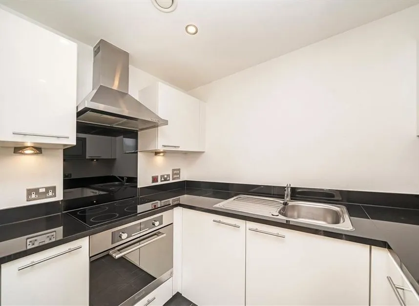 Mill Lane, New Cross, SE8, photo 3