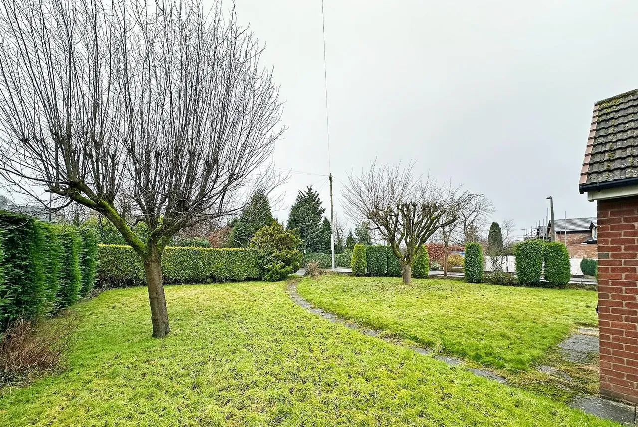 Chapel Lane, Hale Barns, Cheshire WA15 0BN, photo 5