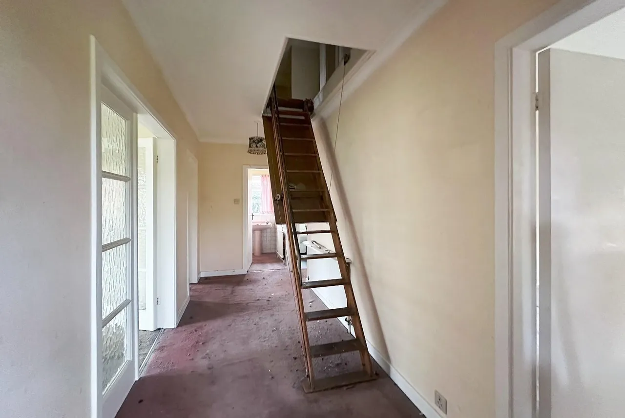 Chapel Lane, Hale Barns, Cheshire WA15 0BN, photo 7