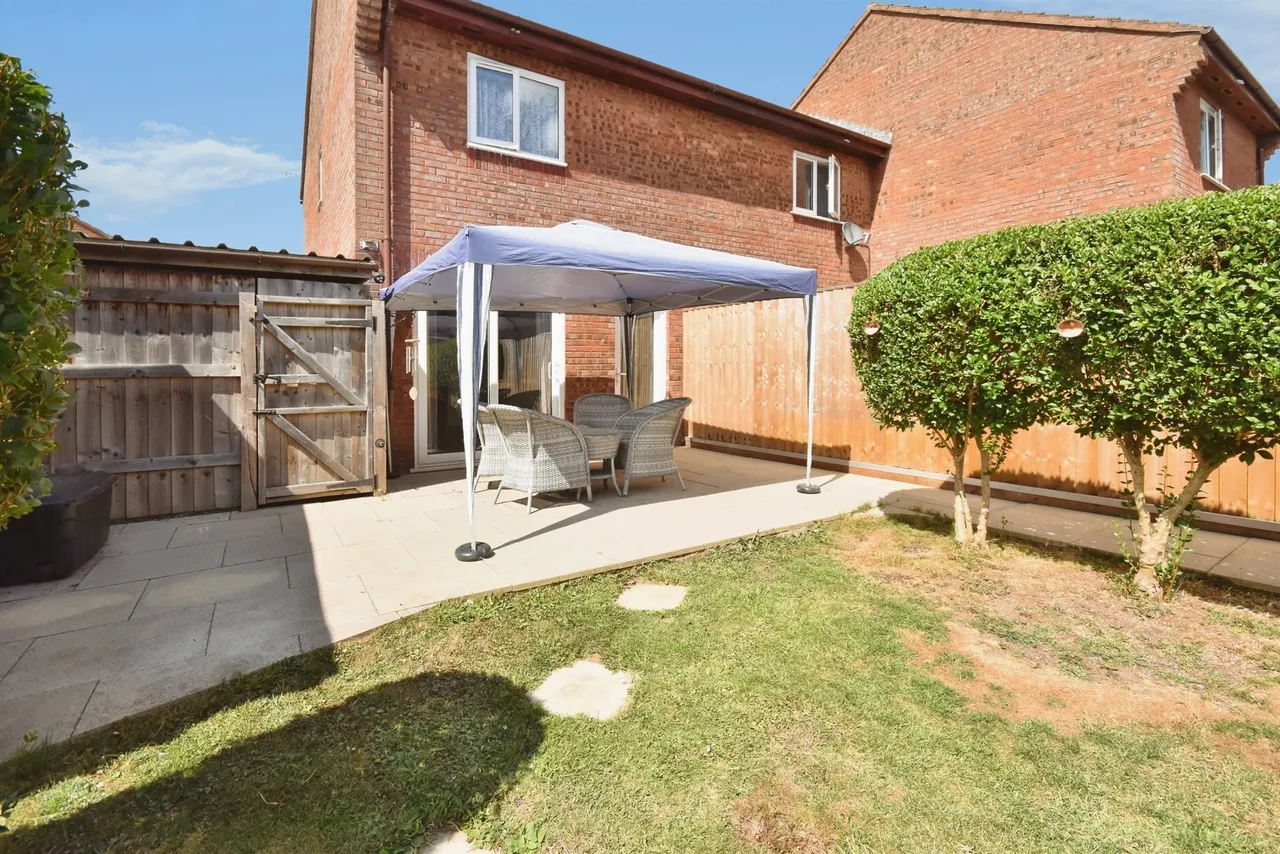 Allen Close, Tiverton, EX16, photo 10