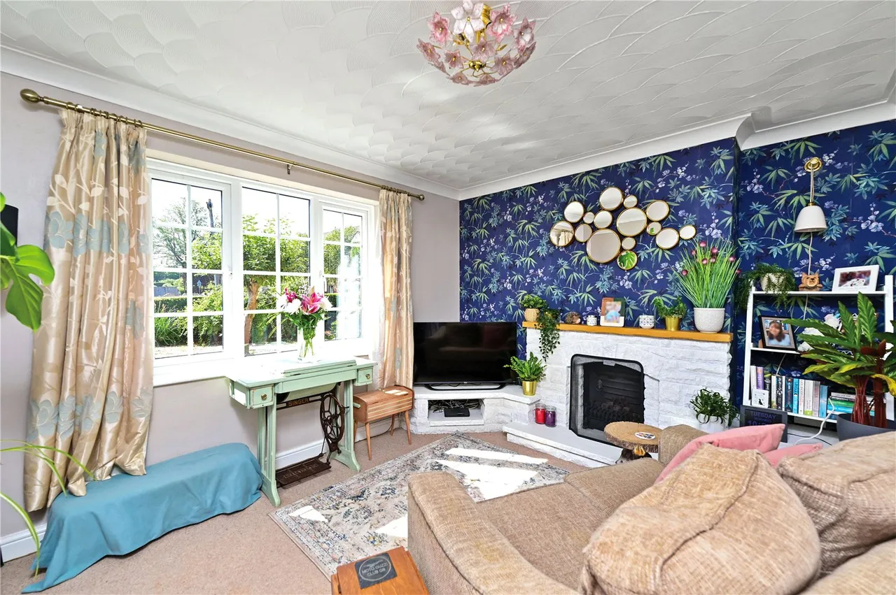 Whetstone Road, Farnborough, Hampshire, GU14 9SU, photo 4