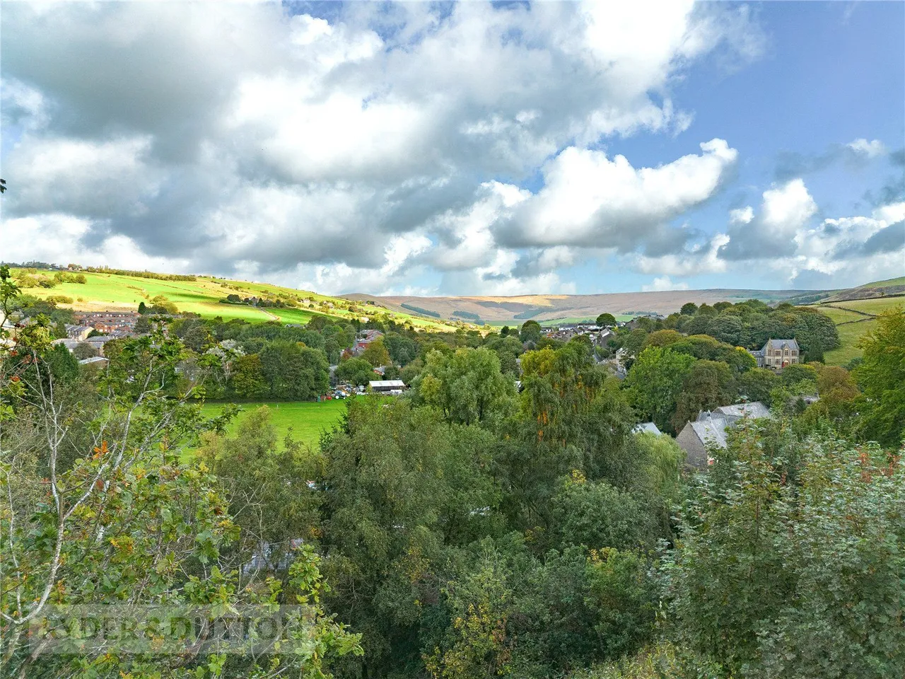 Grains Road, Delph, OL3, photo 22