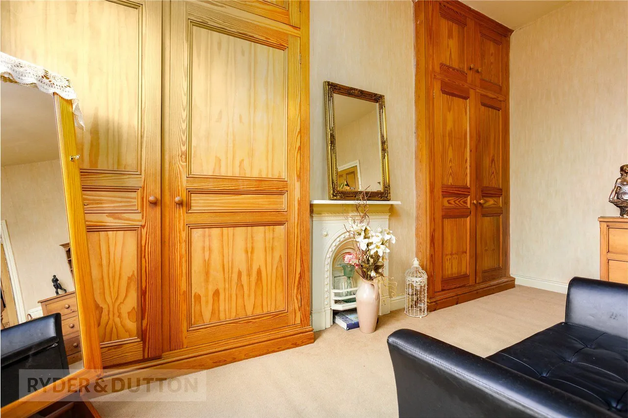 Grains Road, Delph, OL3, photo 10