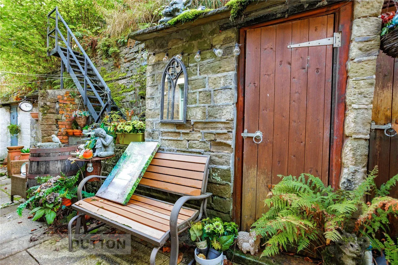 Grains Road, Delph, OL3, photo 20