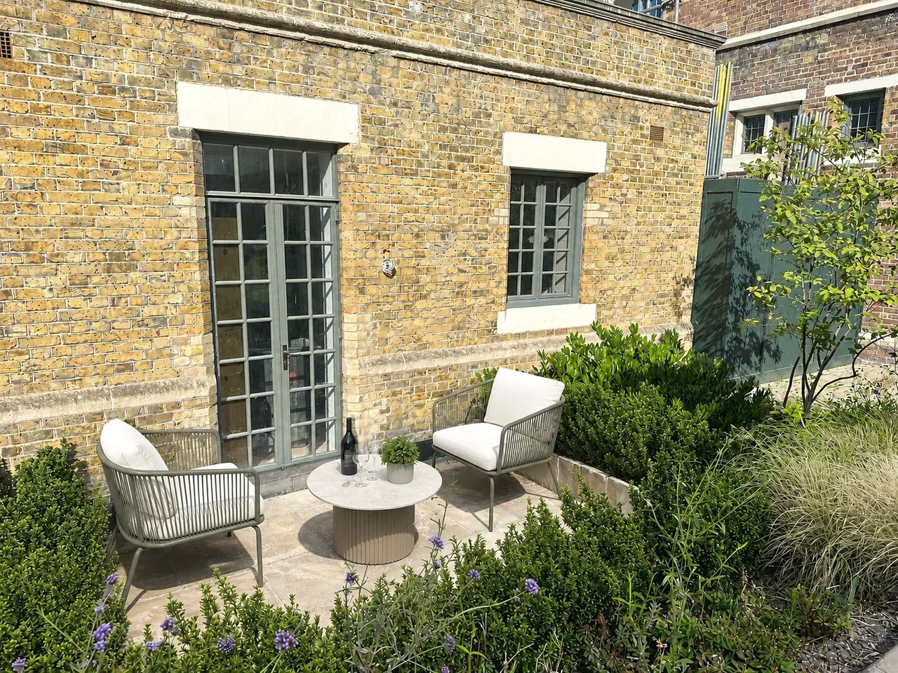 St. George's Gardens, London, SW17, photo 3