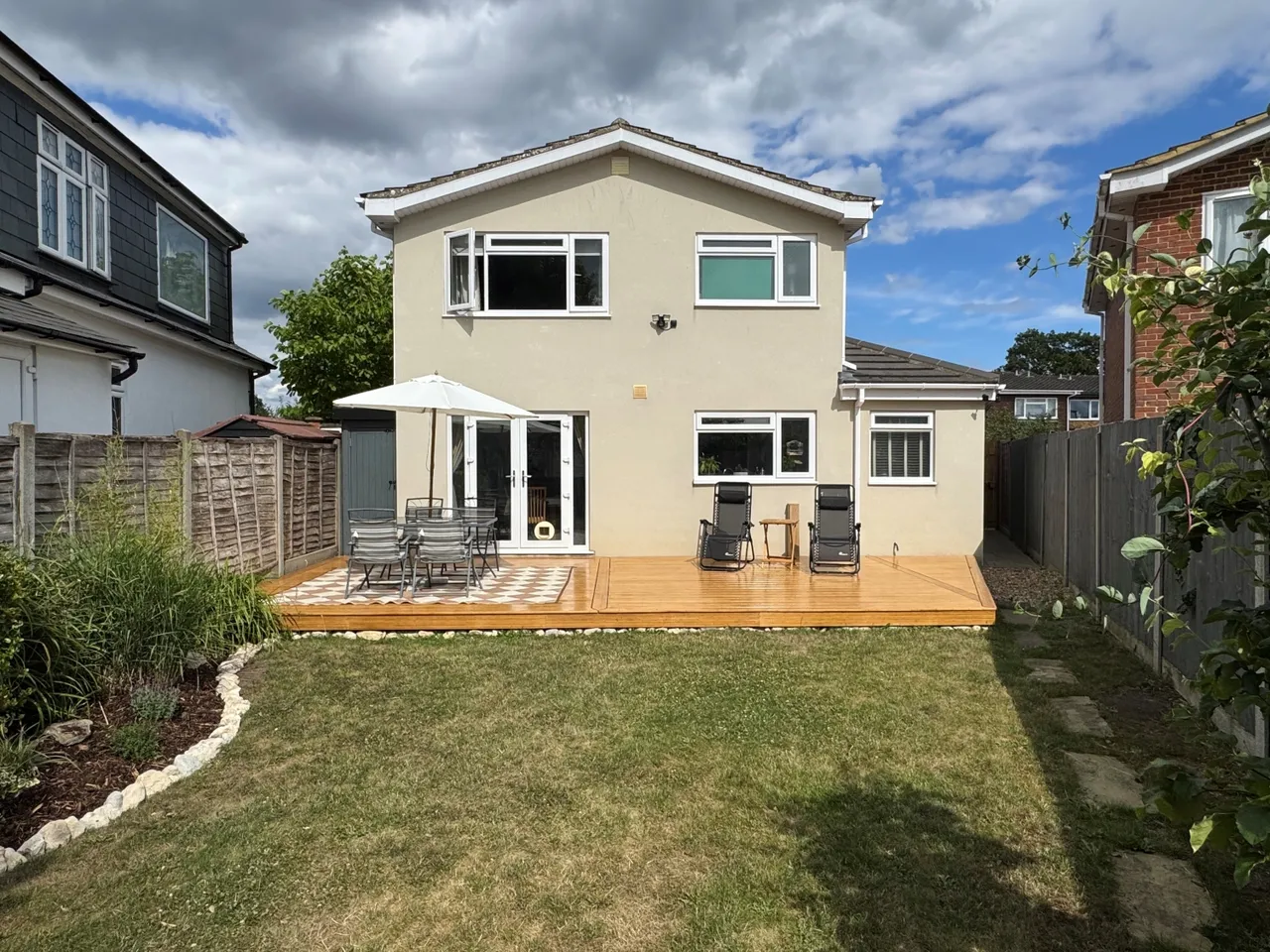 Aymer Drive, Surrey Staines-upon-Thames, TW18, photo 14