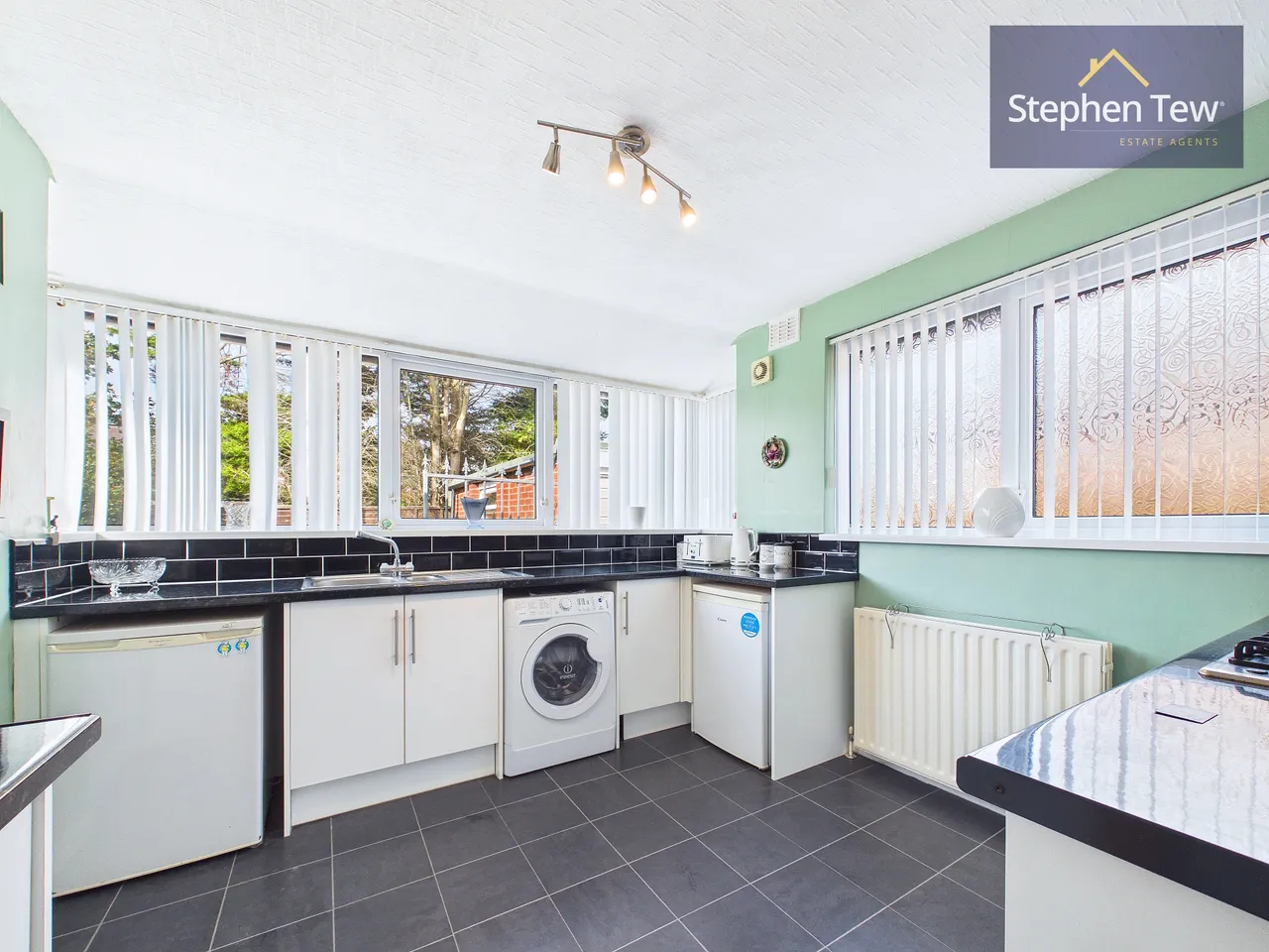 Dalton Avenue, Blackpool, FY4, photo 5