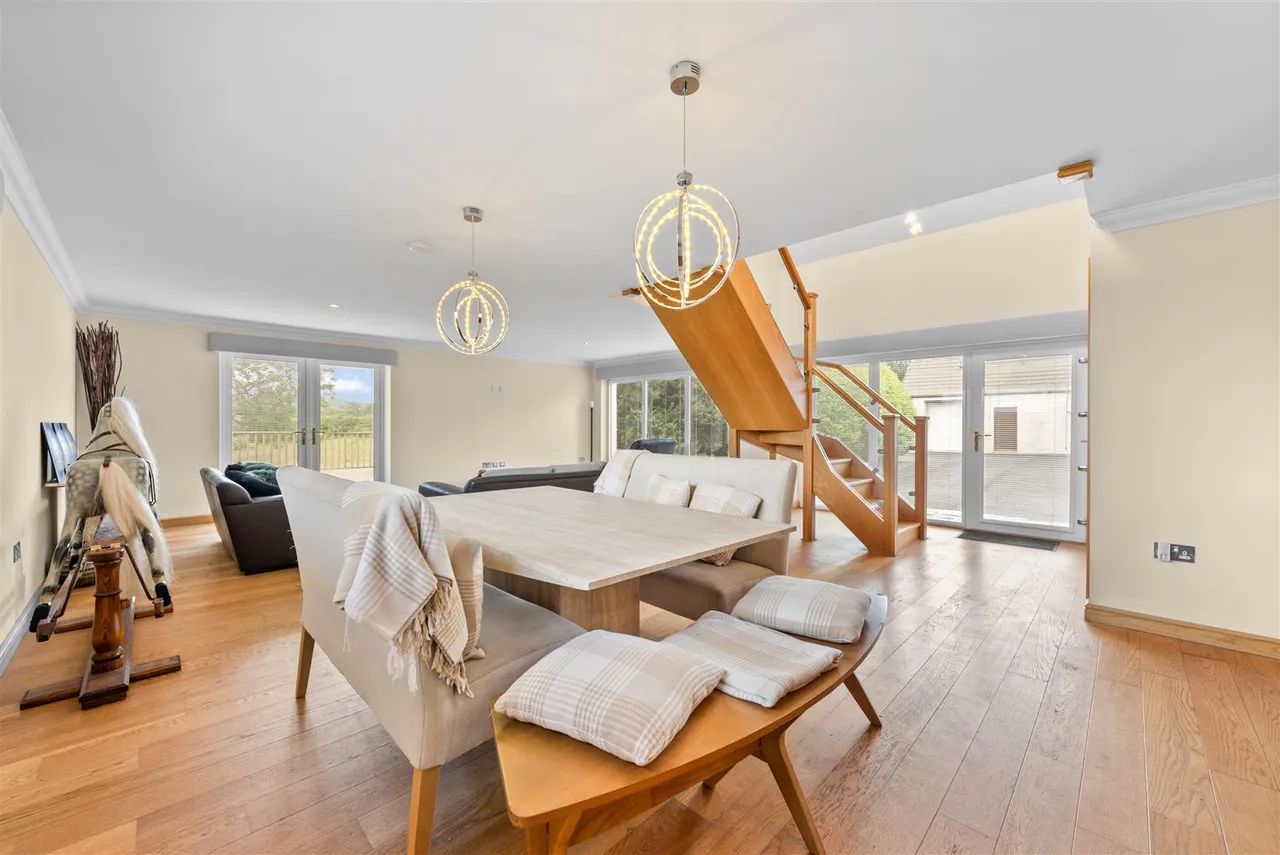 Strathaven, South Lanarkshire, ML10 6QE, photo 29