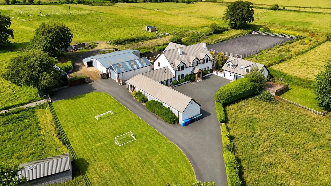 6 bed house for sale — Strathaven, South Lanarkshire, ML10 6QE