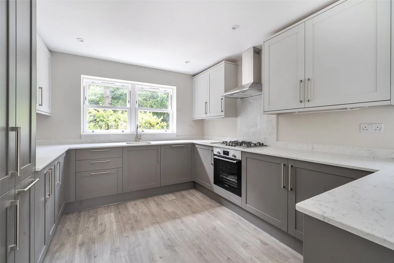 Shawfield Lane, Ash, Surrey, GU12 6QZ, photo 11