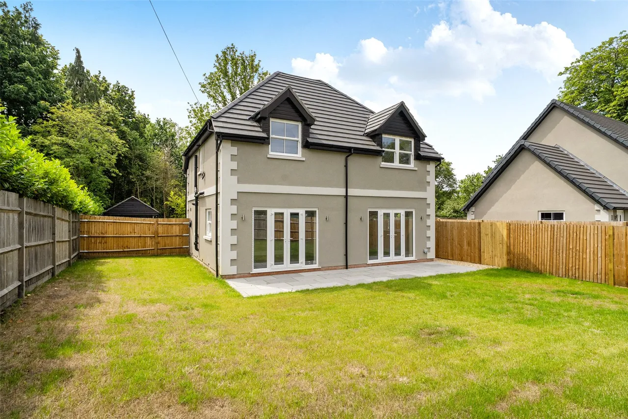 Shawfield Lane, Ash, Surrey, GU12 6QZ, photo 24
