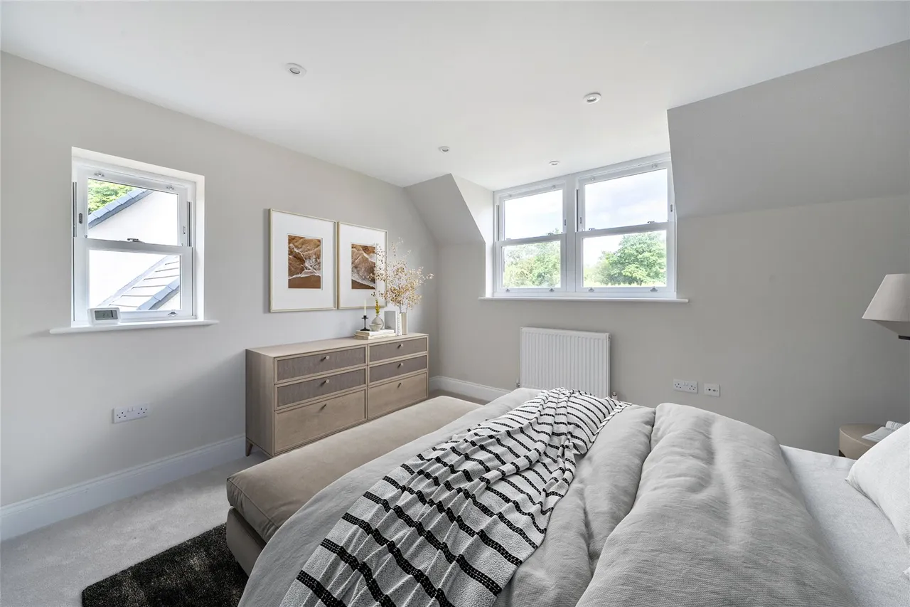 Shawfield Lane, Ash, Surrey, GU12 6QZ, photo 4