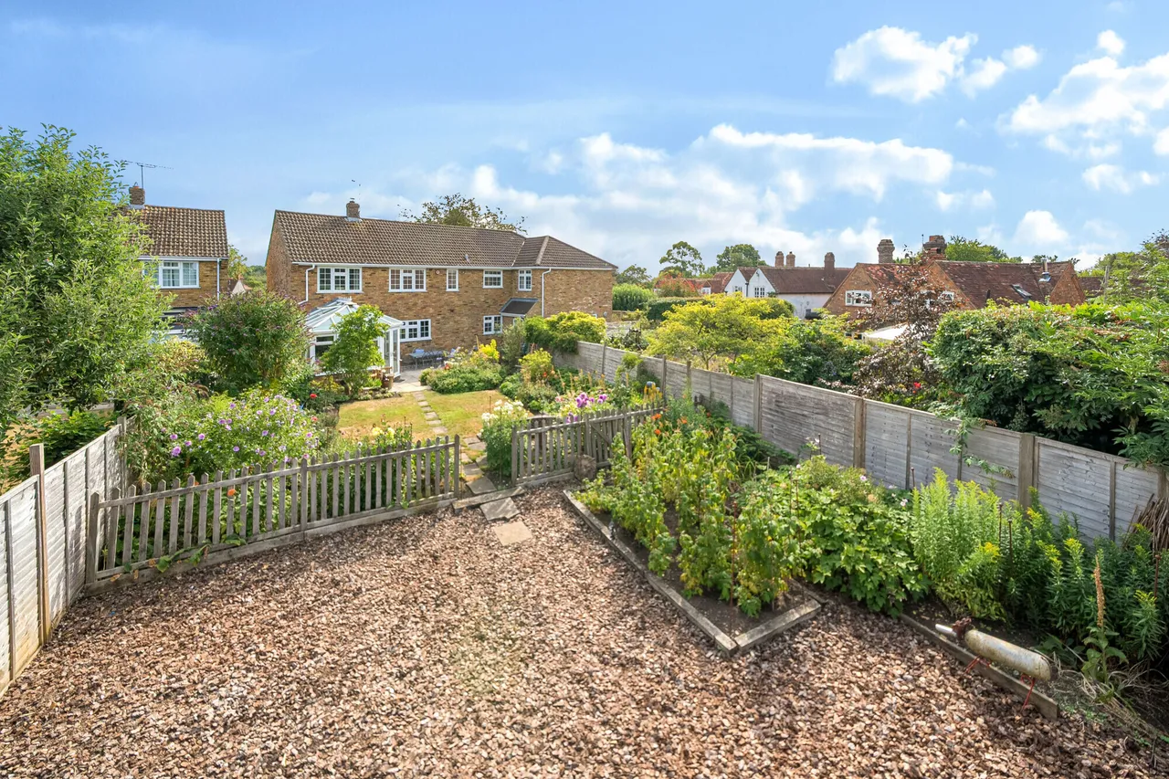 St. Peters Close, Speen, Princes Risb..., photo 2