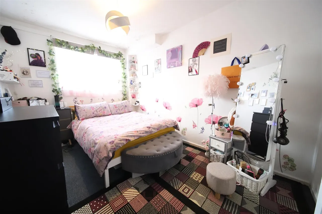 Lawson Road, Enfield EN3 5XL, photo 7