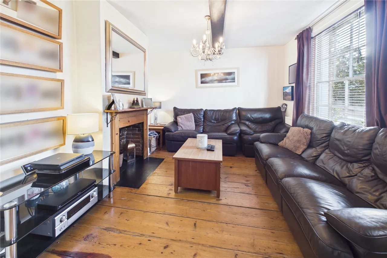 Shaw Road, Newbury, RG14, photo 4
