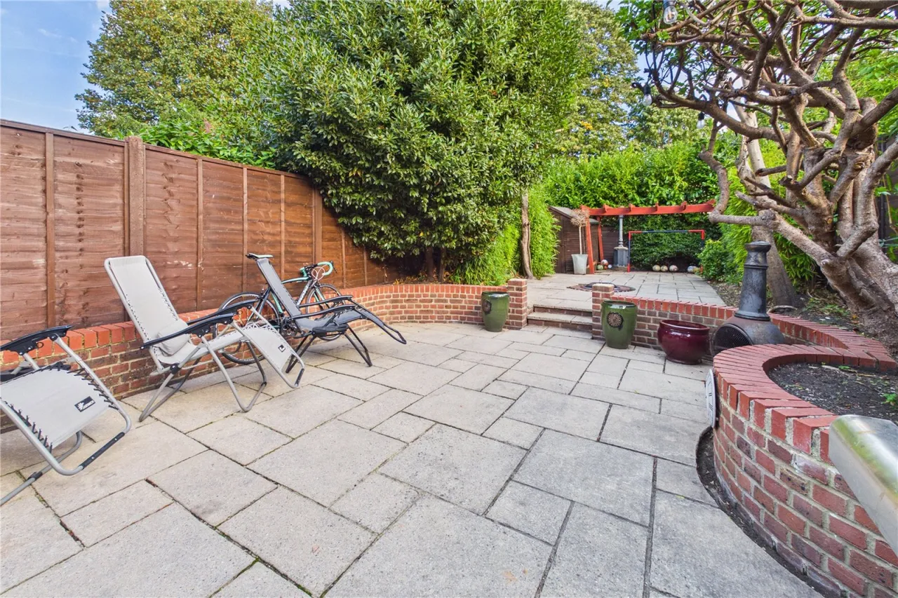 Shaw Road, Newbury, RG14, photo 16