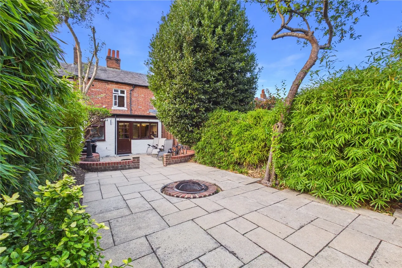 Shaw Road, Newbury, RG14, photo 17
