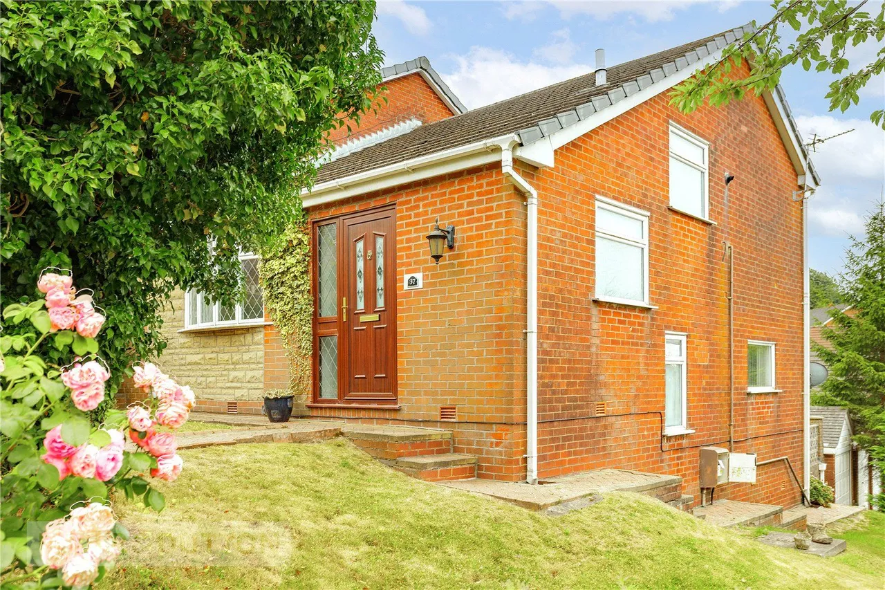 Heywood Fold Road, Springhead, OL4, photo 4