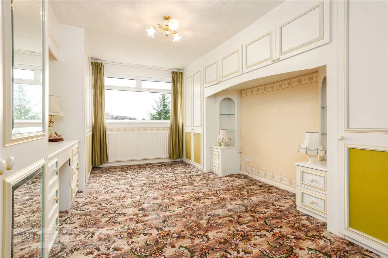 Heywood Fold Road, Springhead, OL4, photo 13